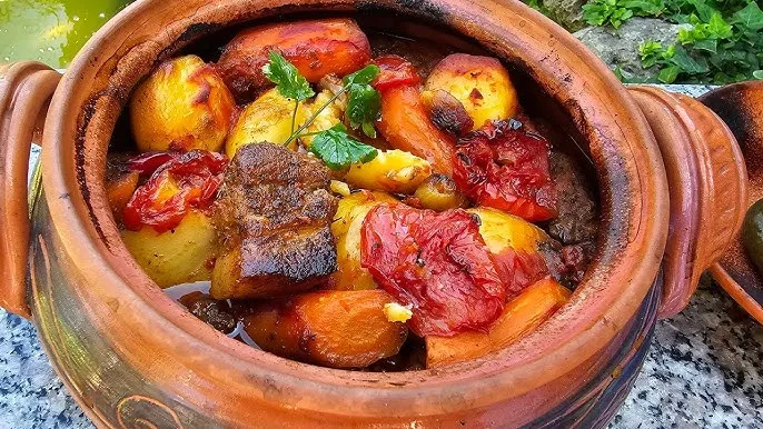 Sarmale in oala de lut Pitesti